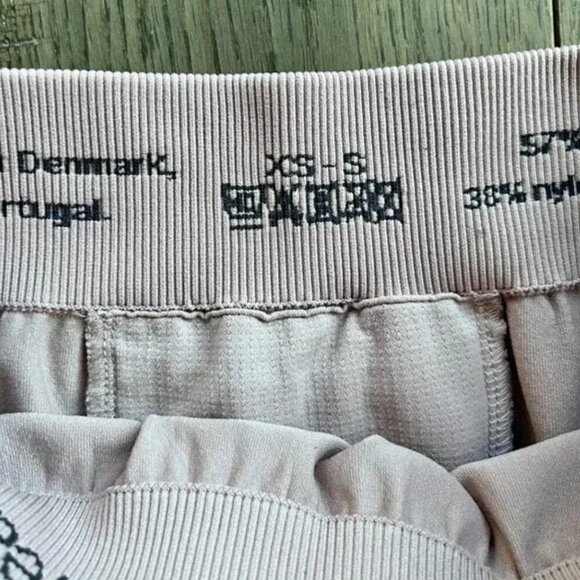 Organic Basics Recycled High-Waist Leggings Size XS-S Pink Beige Sustainable - Picture 4 of 9